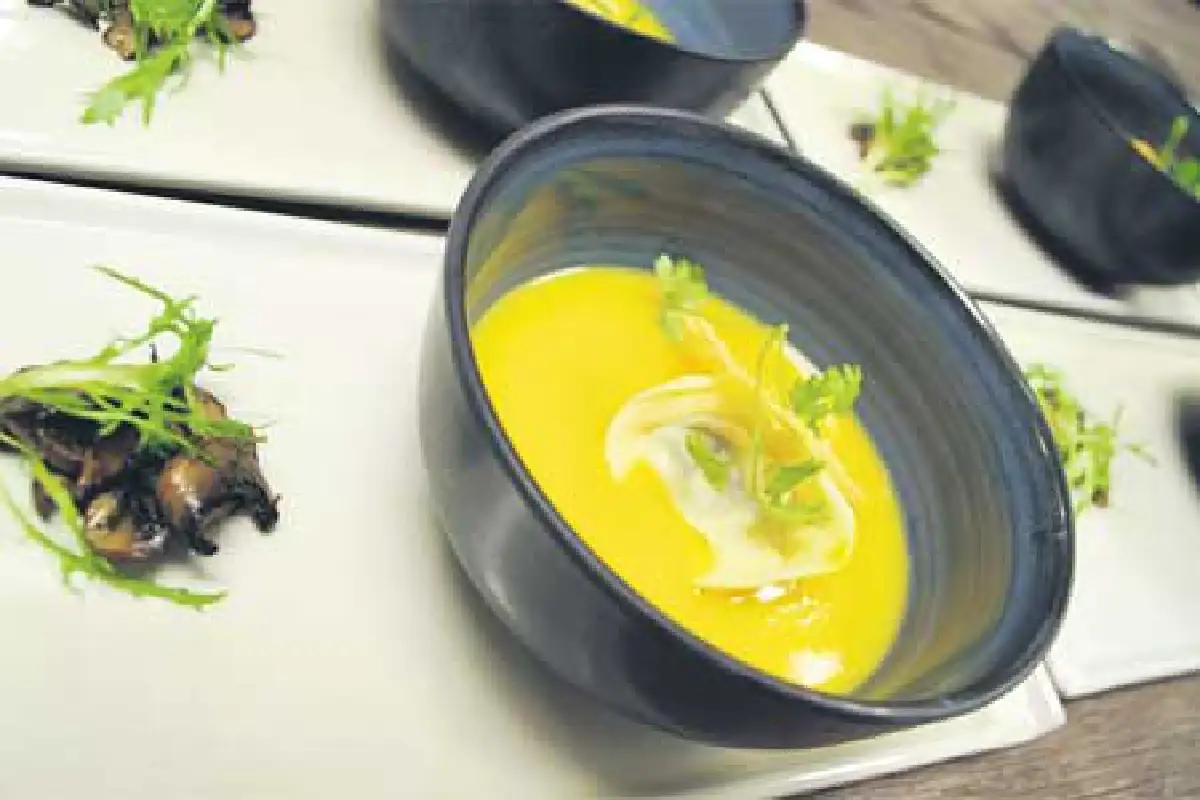 6 เชฟ 6 เมนูดินเนอร์การกุศล ซิกซ์เซนส์ สมุย ครั้งที่ 4