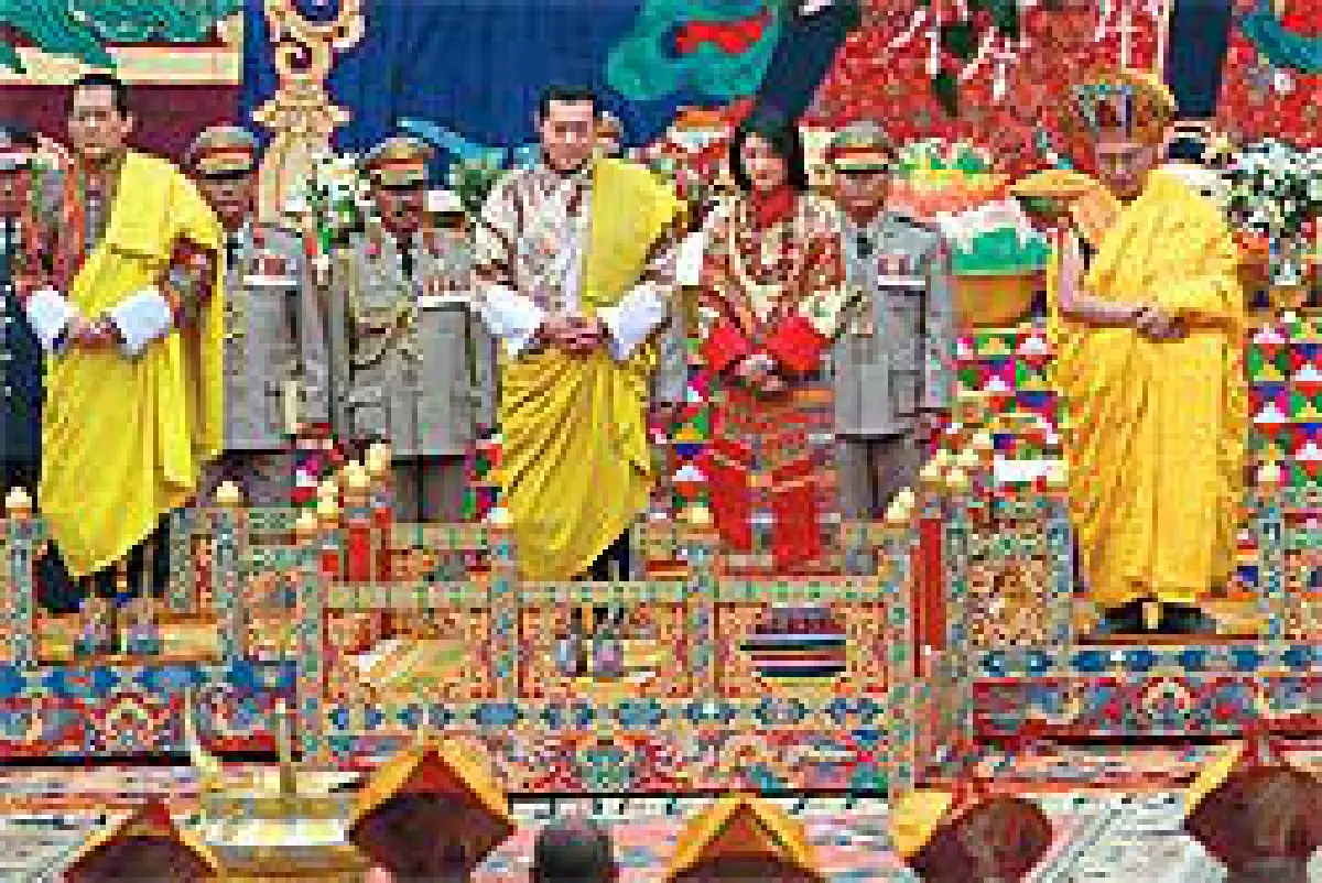 ภูฏานชื่นมื่นกษัตรย์ จิกมี อภิเษกสมรส สาวสามัญชน