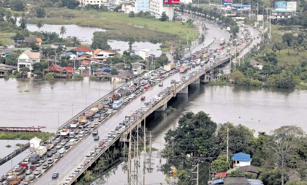 Bangkok dry, elsewhere wet