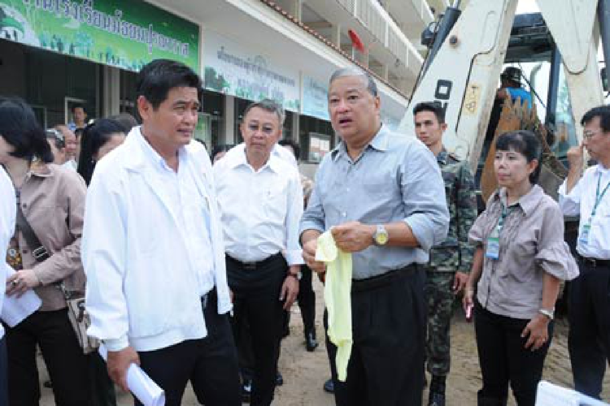 สุขุมพันธุ์รับกทม.ยังเสี่ยงน้ำท่วม สุขุมพันธุ์รับกทม.ยังเสี่ยงน้ำท่วม