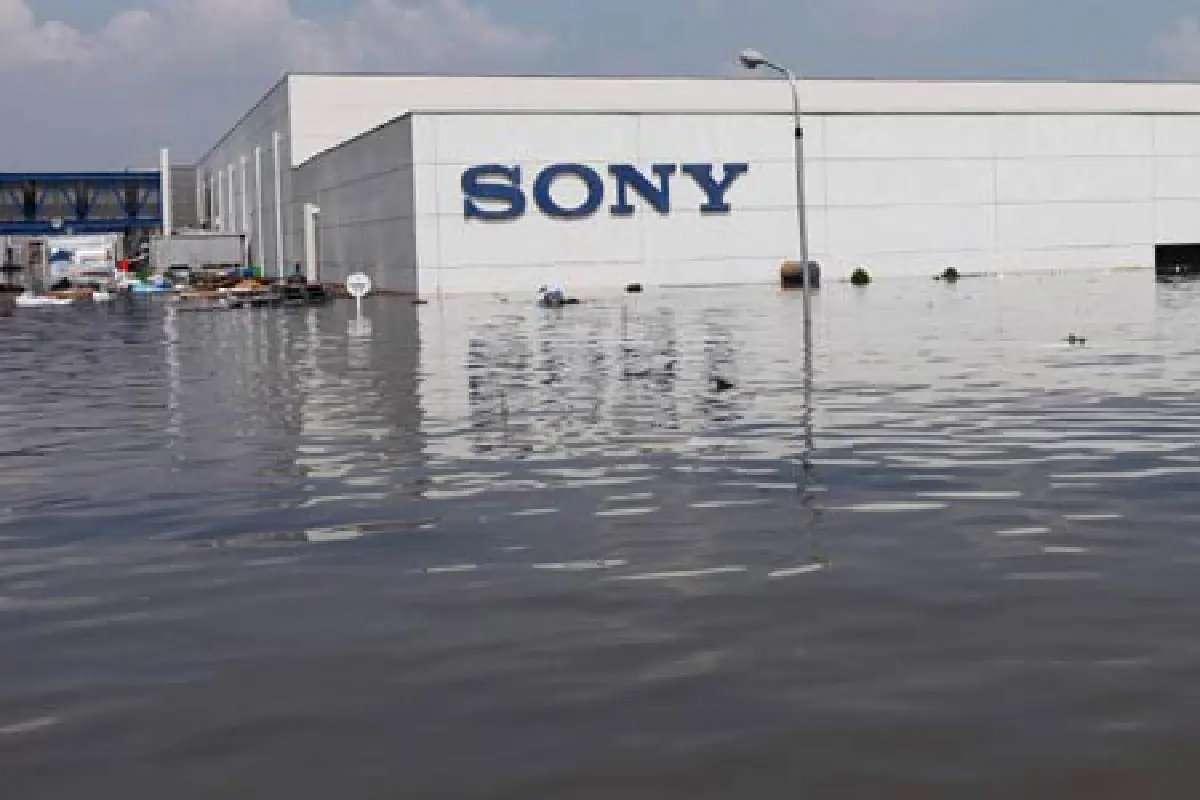 คาดน้ำท่วมนิคมบางกะดีเสียหาย3หมื่นล้าน