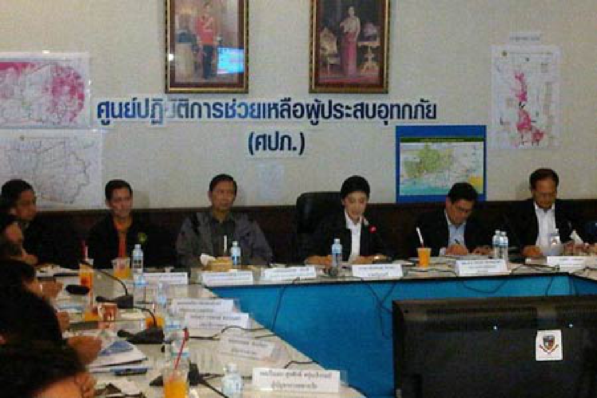 ปูใช้อำนาจออกคำสั่งภัยพิบัติร้ายแรง ปูใช้อำนาจออกคำสั่งภัยพิบัติร้ายแรง