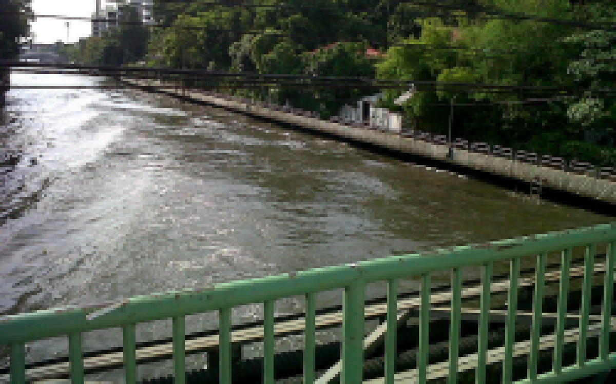 ระดับคลองแสนแสบยังต่ำกว่าแนวกั้น