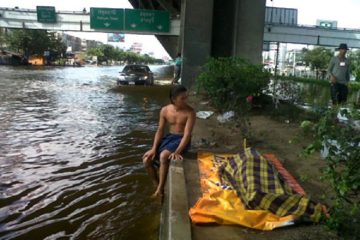 พบคนจมน้ำดับหน้าเมืองเอก
