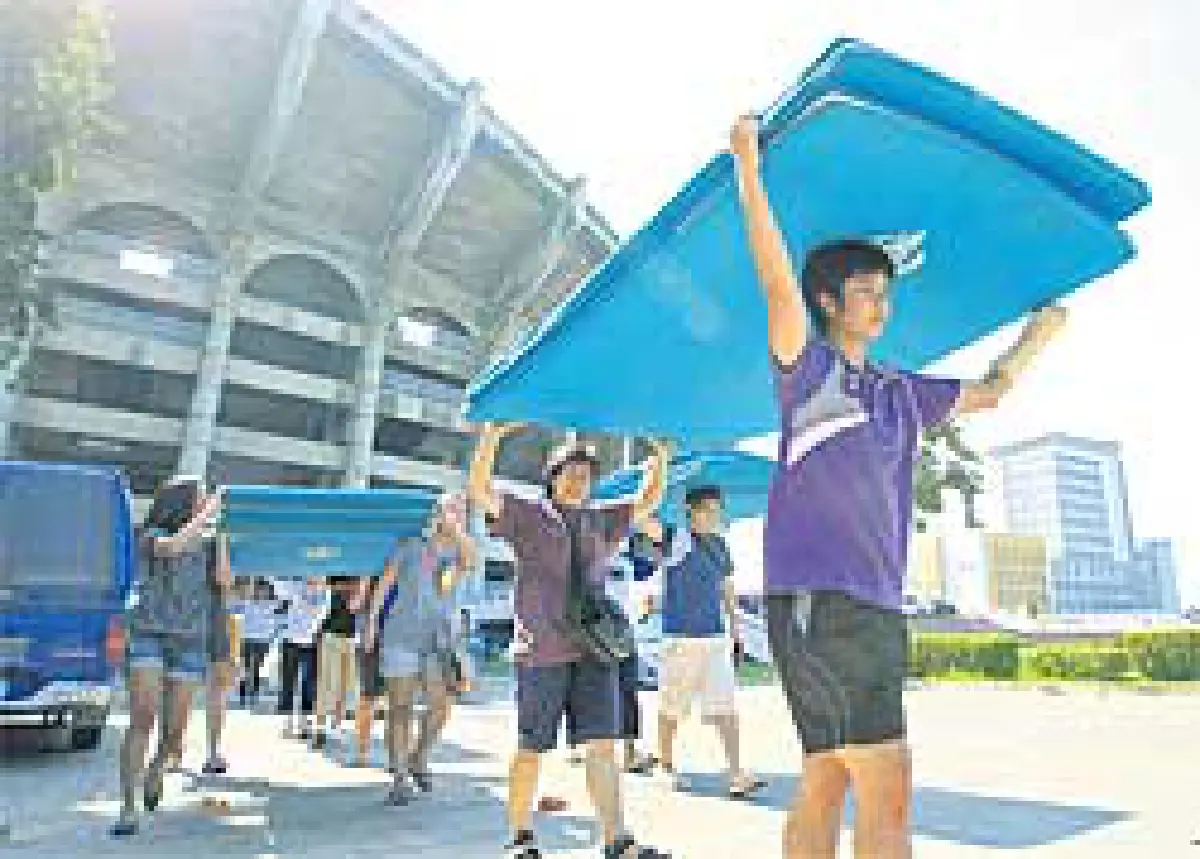 สนามราชมังคลาฯที่มั่นแห่งใหม่ของผู้พักพิง