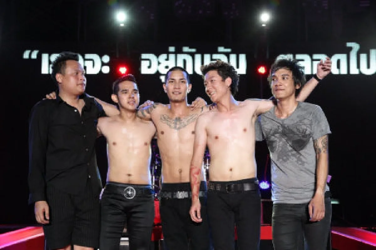 แคลชรวมวงเฉพาะกิจช่วยภัยน้ำท่วม