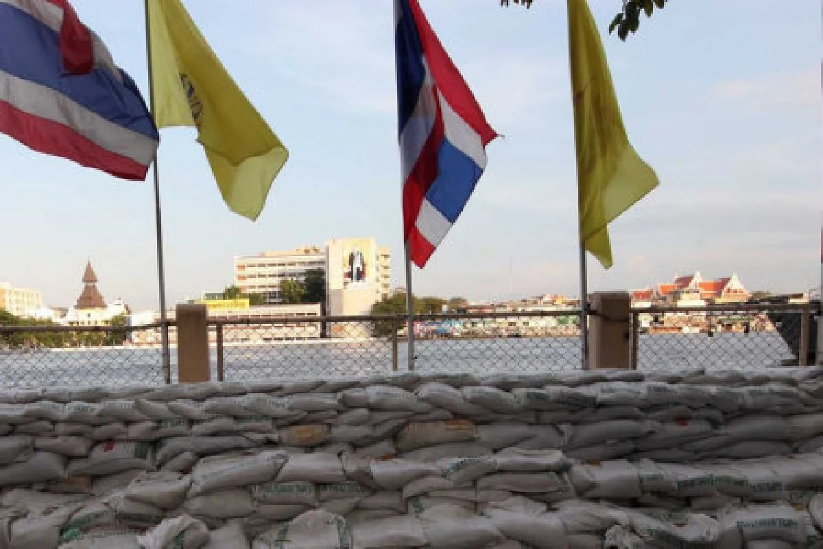 ในหลวงทรงงานทอดพระเนตรระดับน้ำทุกวัน