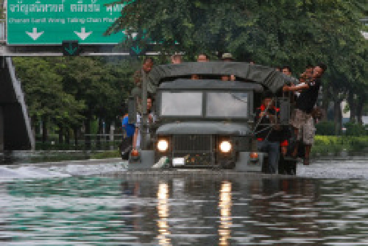 กทม.ให้เขตตลิ่งชันอพยพ