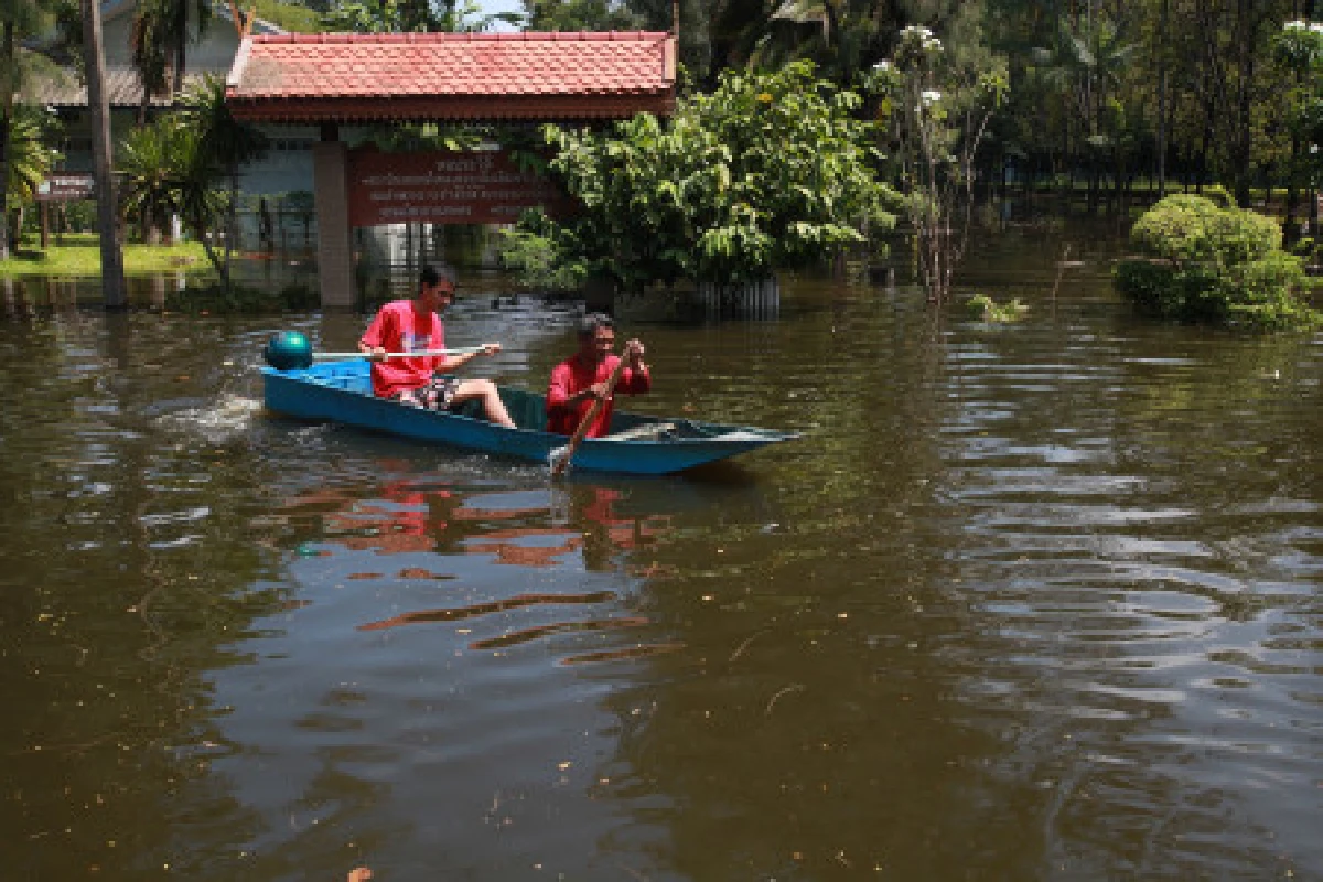 ม.เกษตรจม!บางเขนท่วมเต็มพื้นที่