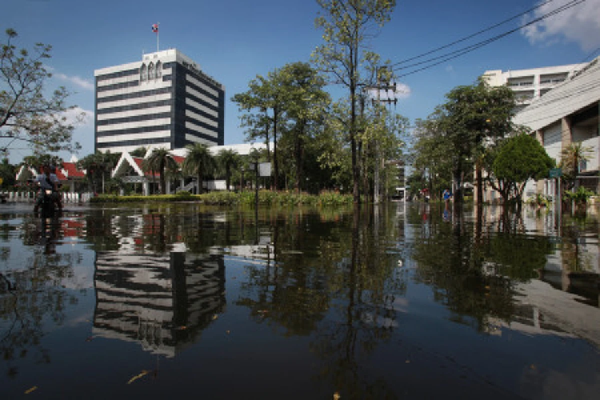 ม.เกษตรจม!บางเขนท่วมเต็มพื้นที่