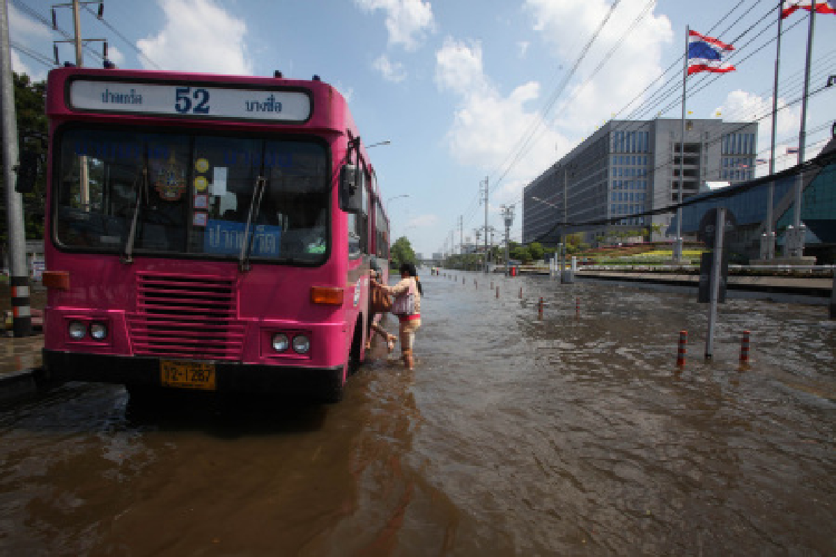 ประเด็นร้อน1พย. ประเด็นร้อน1พย.