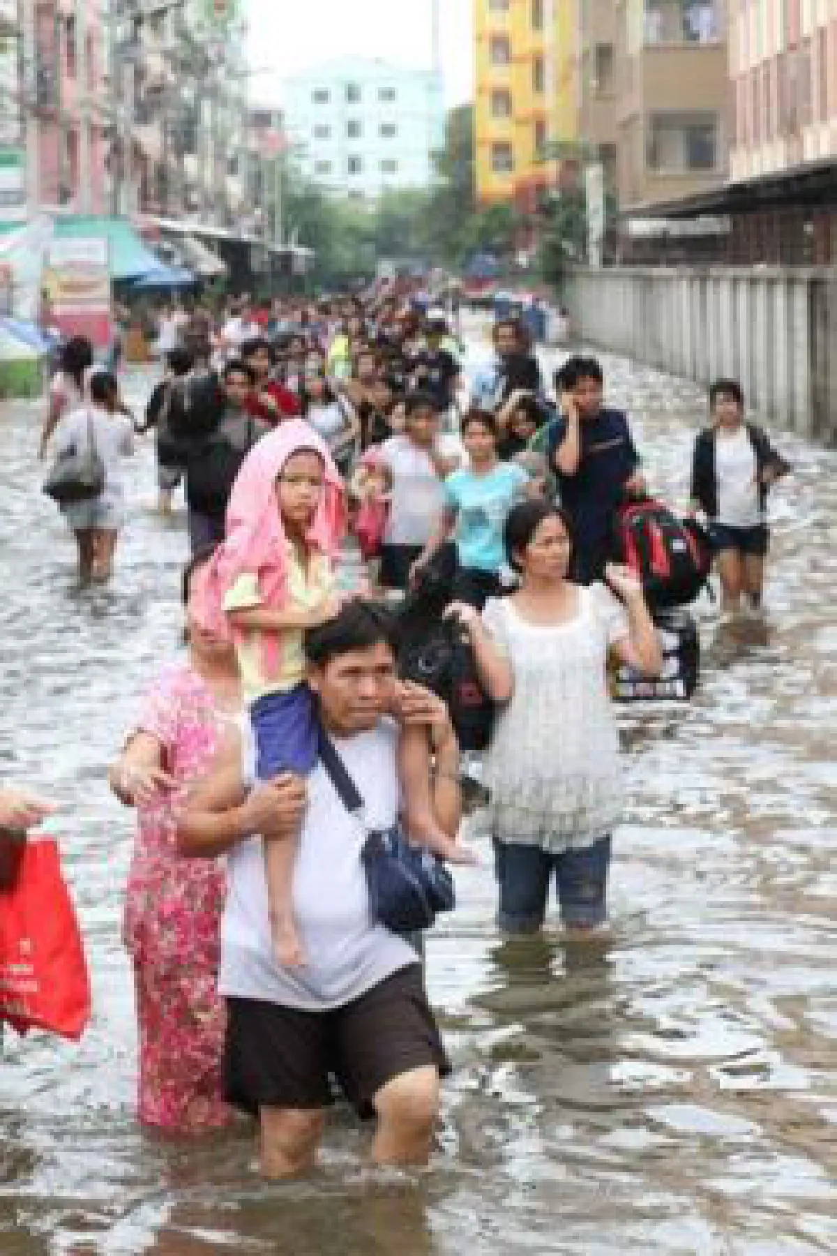 worker evacuation nava nakorn