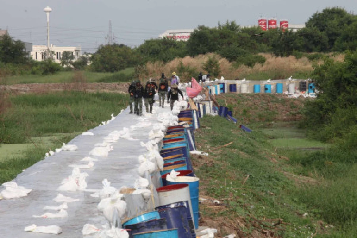 บางชันยังน่าห่วง!น้ำล้อมนิคมฯเพิ่มระดับ