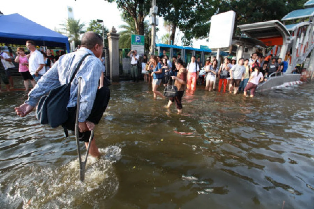 จากโคตรวิกฤตถึงโคตรถุงยักษ์