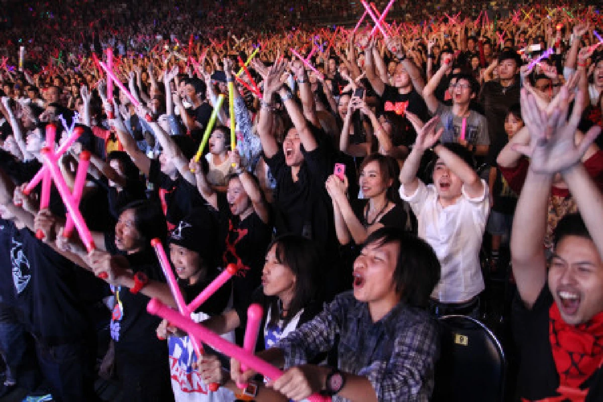 "X japan"จัดเต็ม ...!!!สมการรอคอย