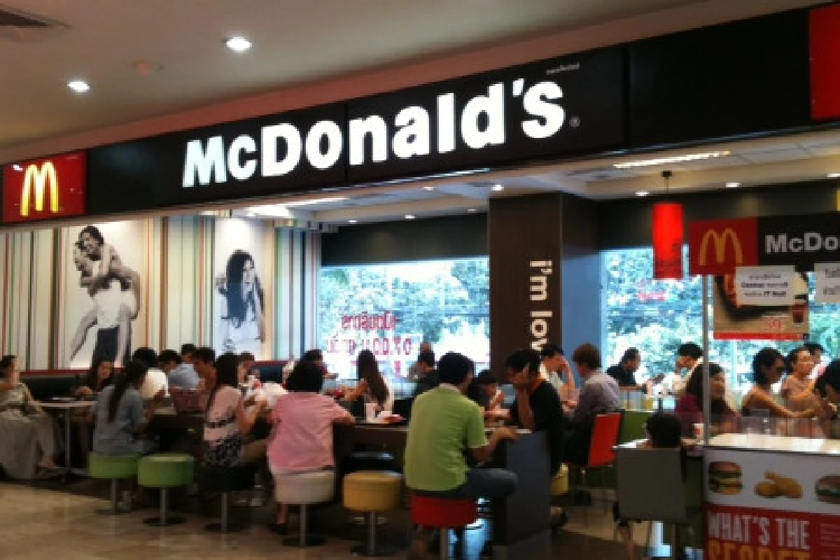 โรงแรมย่านพระราม9เต็มผู้ประสบภัยเข้าพัก