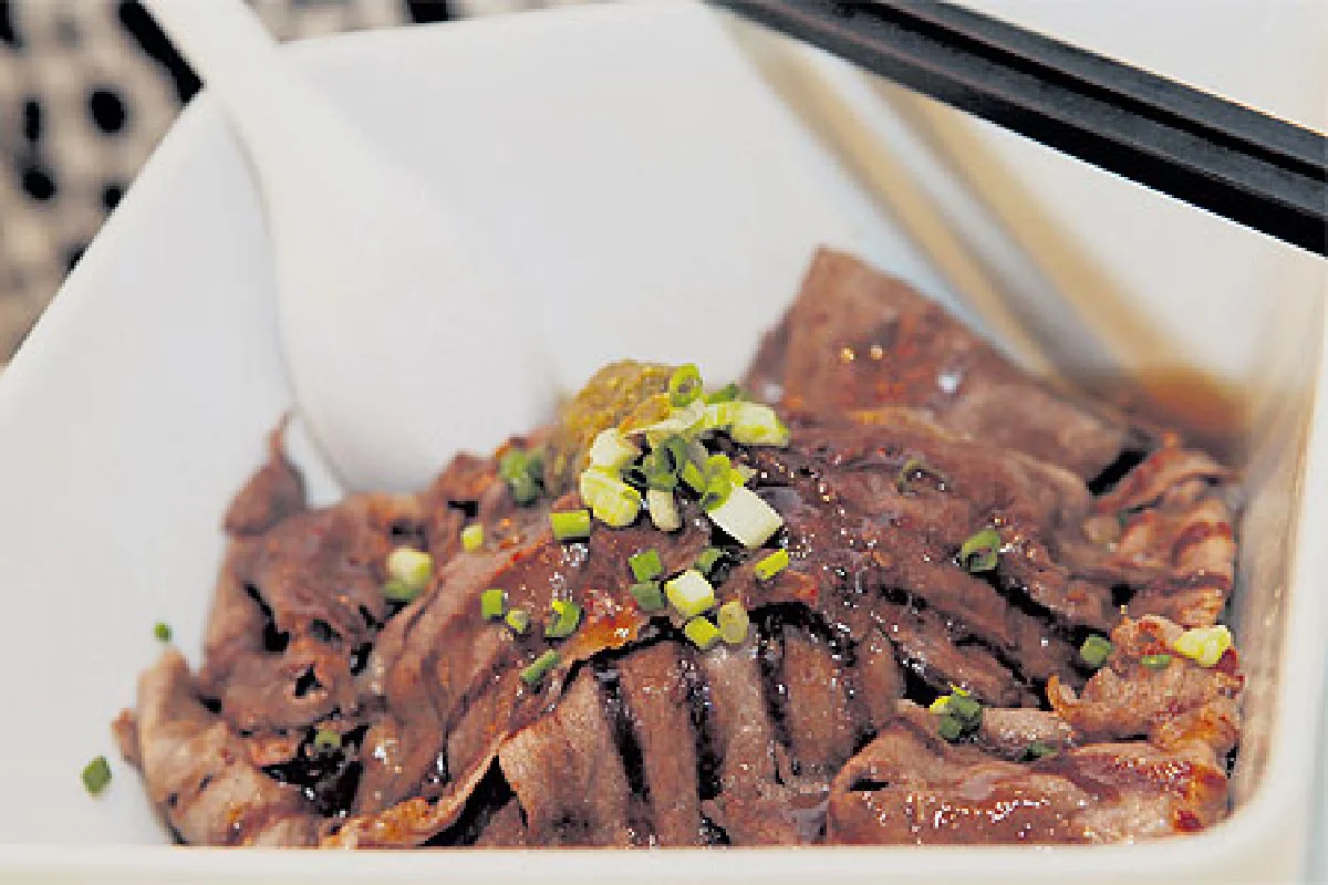 ก๋วยเตี๋ยวเนื้อพันล้าน บิลเลี่ยนบีฟ