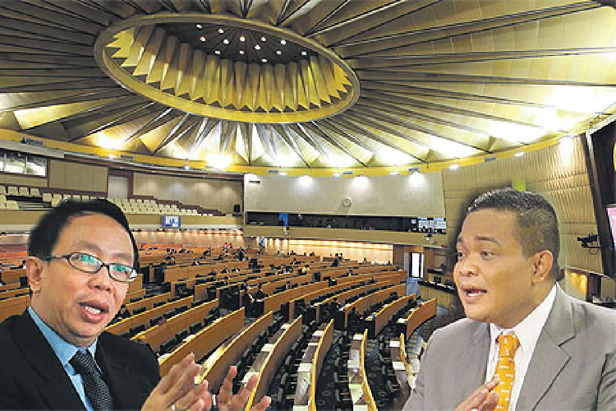 น้ำท่วมสภา โยนปาบ 500 ศพ ปชป.ขุดเหวอะทุจริตของบริจาค