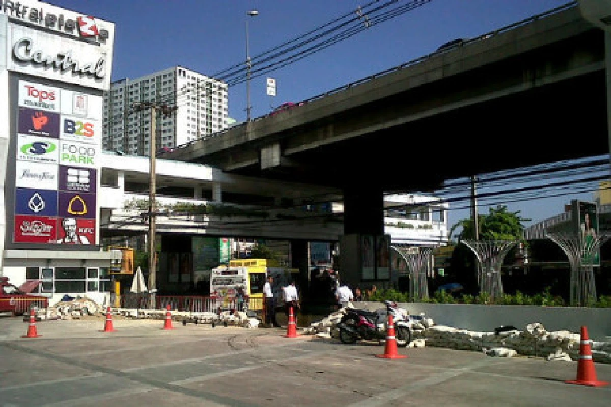 เซ็นทรัลปิ่นเกล้าเปิดบริการแล้ว