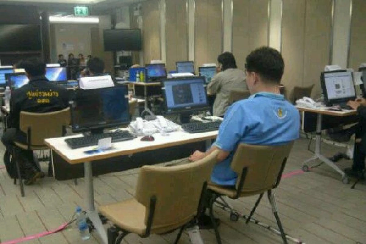 แจงภาพศปภ.ยกหูโทรศัพท์ไม่ใช่ส่วนรับร้องเรียน