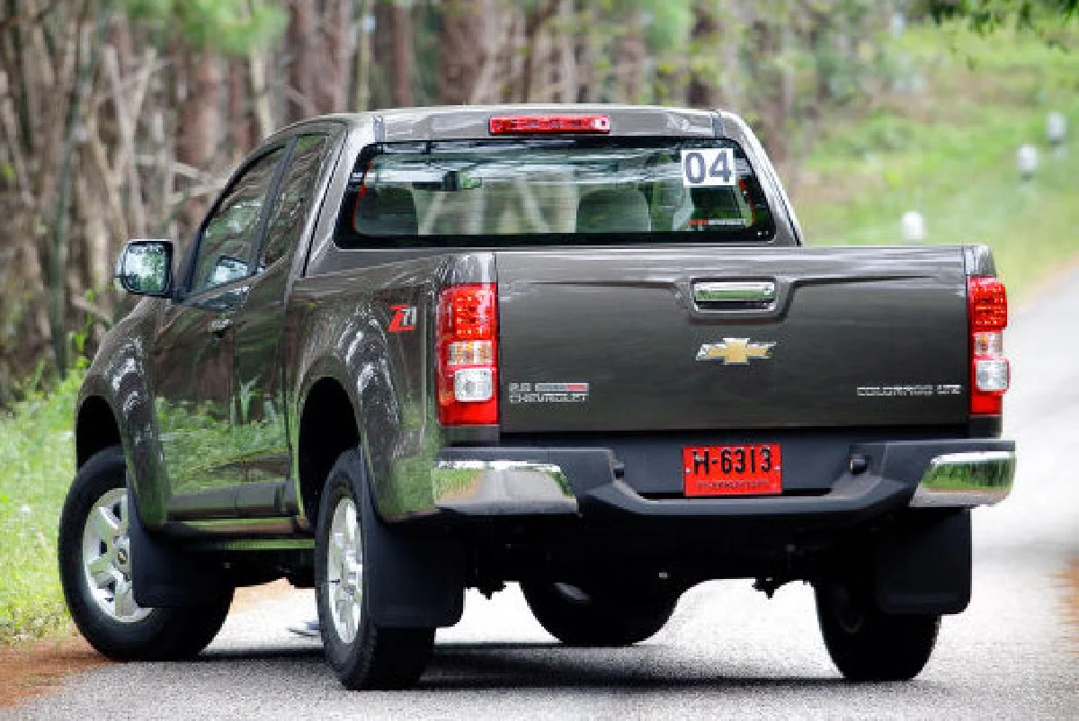 พิสูจน์ เชฟโรเลต โคโลราโดใหม่ แรง ใหญ่ นุ่ม