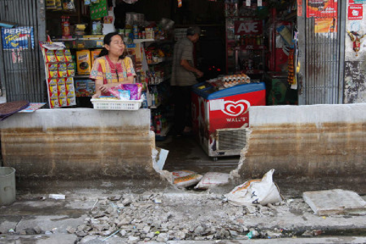 เตือนรื้อบ้านหลังน้ำลดระวังแร่ใยหิน เตือนรื้อบ้านหลังน้ำลดระวังแร่ใยหิน