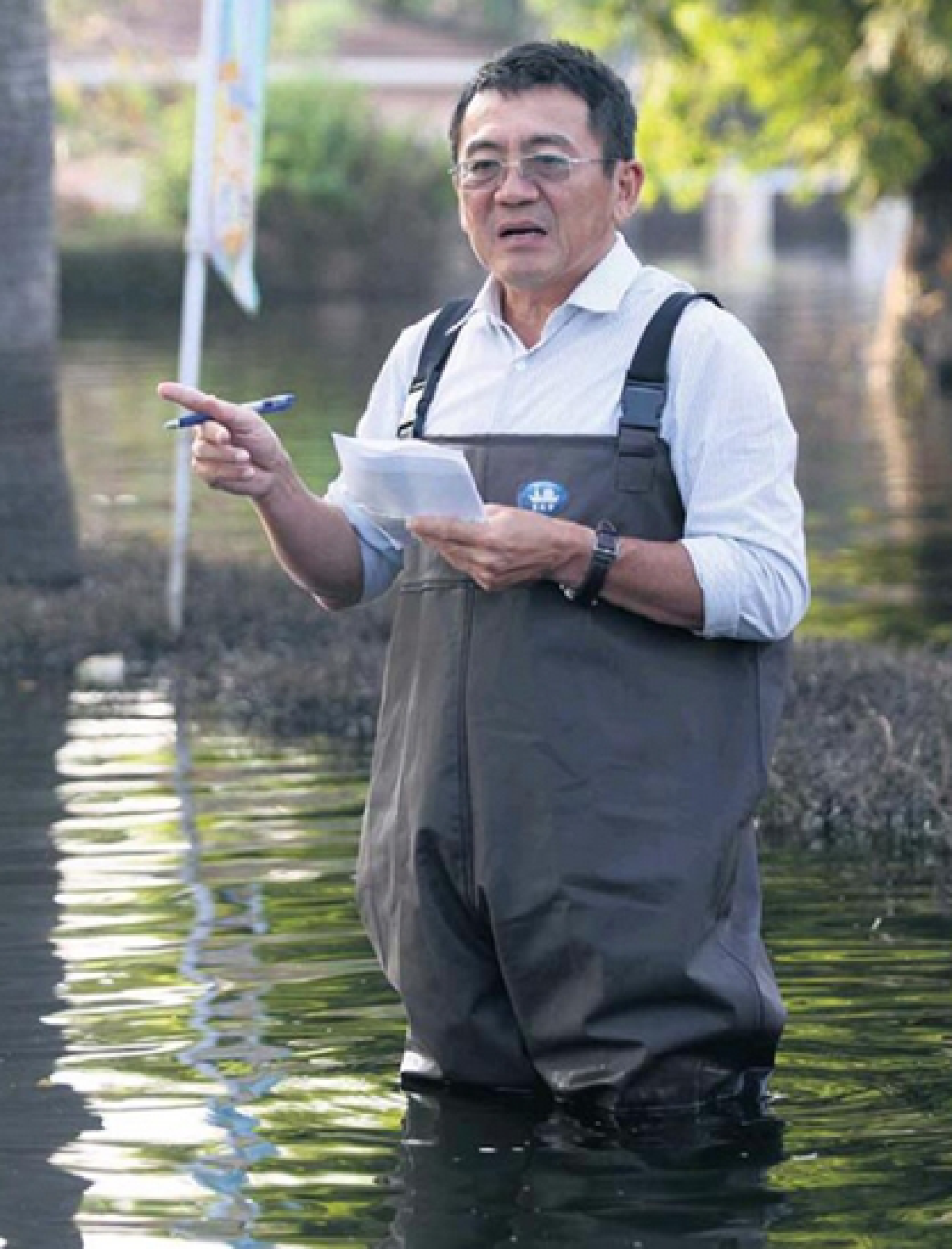 The flood expert