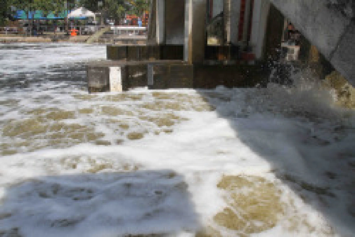 กทม.เผยน้ำในคลองลดต่อเนื่อง