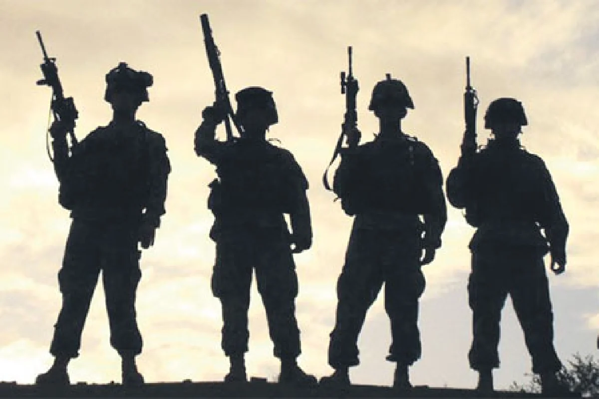 “ฮีโร่” กลางสายน้ำ (หัวใจหล่อ...มาก)