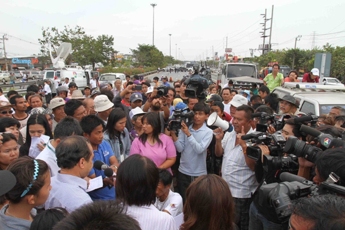 Flood management controversy