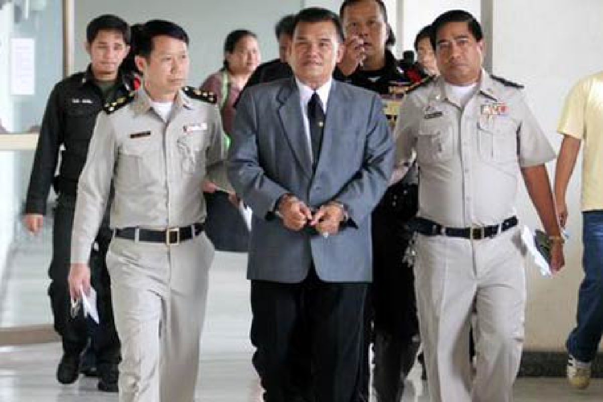 ฎีกายกฟ้องอดีตผู้ว่าหนองคายเรียกเงินซี8 ฎีกายกฟ้องอดีตผู้ว่าหนองคายเรียกเงินซี8