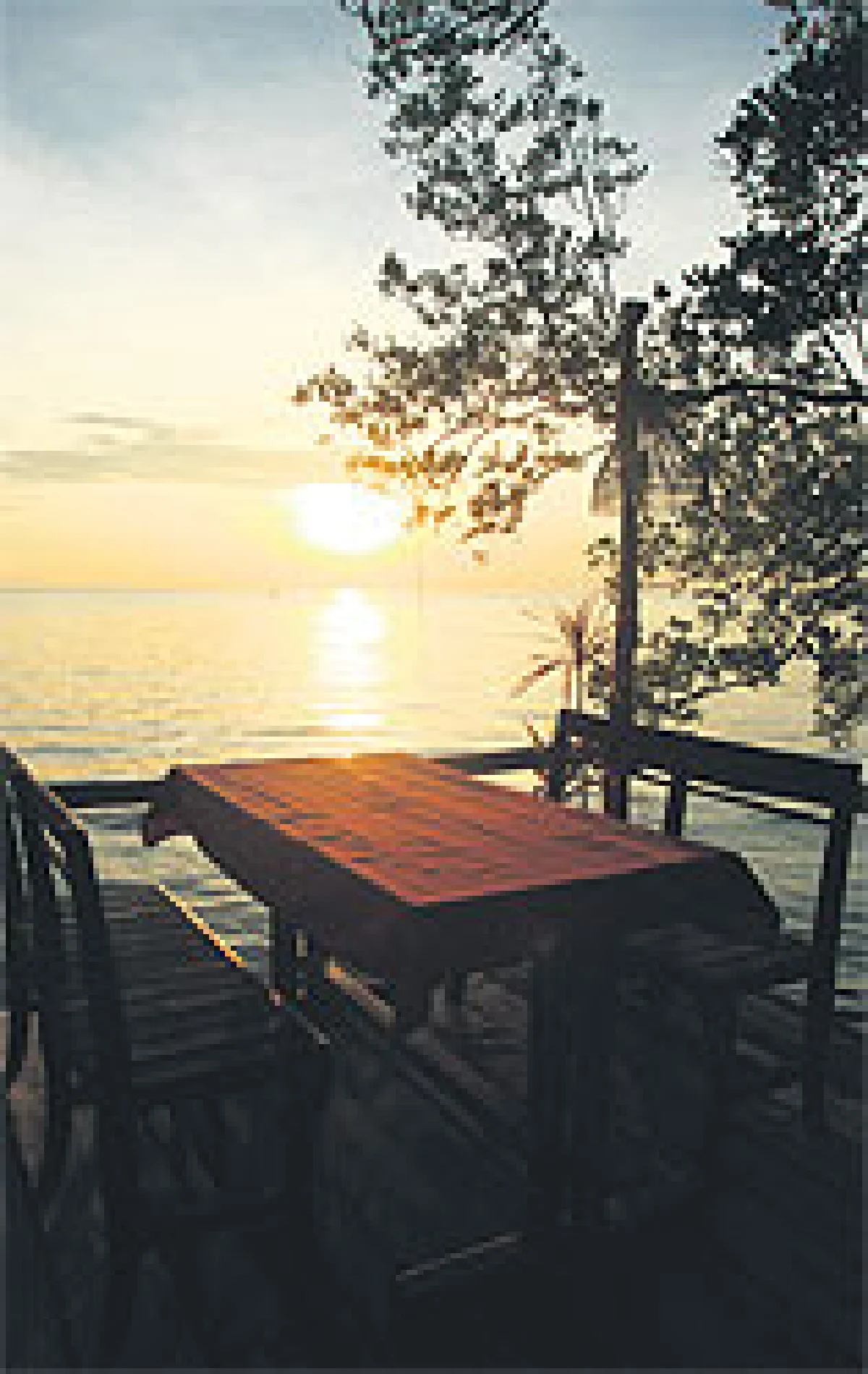 วนาลี นอนชมแสงสุดท้ายที่หาดใบลาน