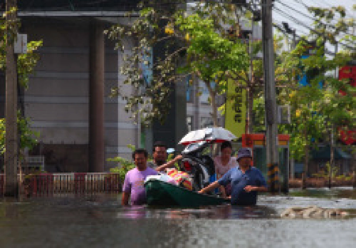 กรมชลฯเร่งสูบน้ำนนท์-กลางธ.ค.ลด