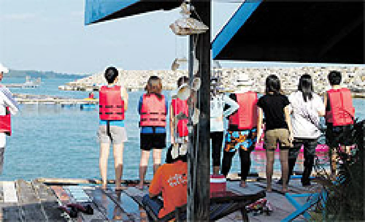 โฮมสเตย์กระชังลุงแกละแค่เอื้อมจากกรุงเทพฯ