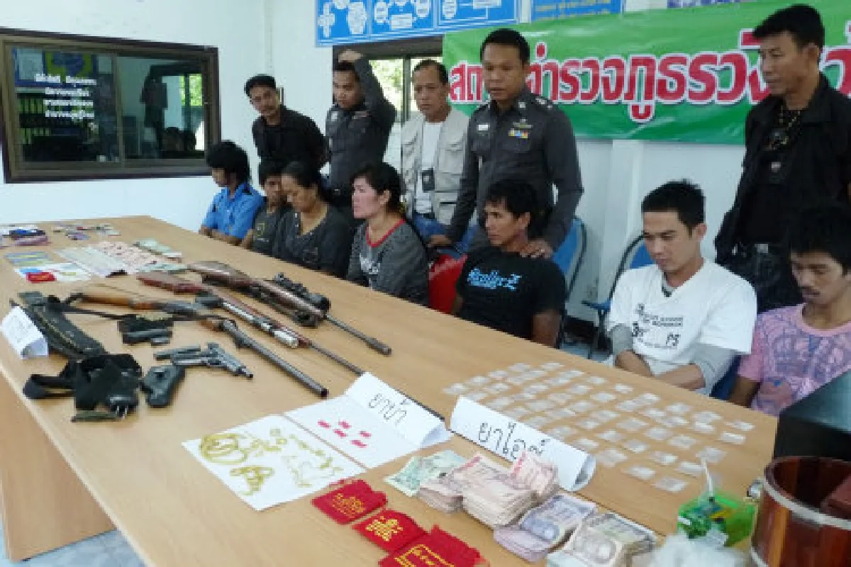 ทลายแก๊งค้ายาเสพติดรายใหญ่พิจิตร