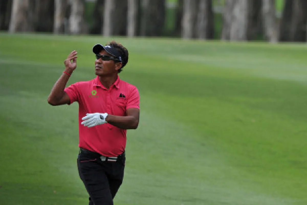 ธงชัยยันดึงสตาร์สวิงช่วยน้ำท่วม