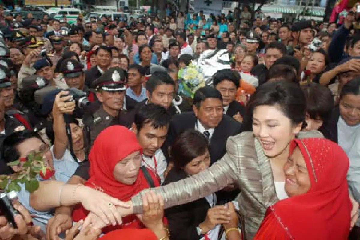 นายกฯ ล่องใต้ฟังแผนป้องกันน้ำท่วมสงขลา