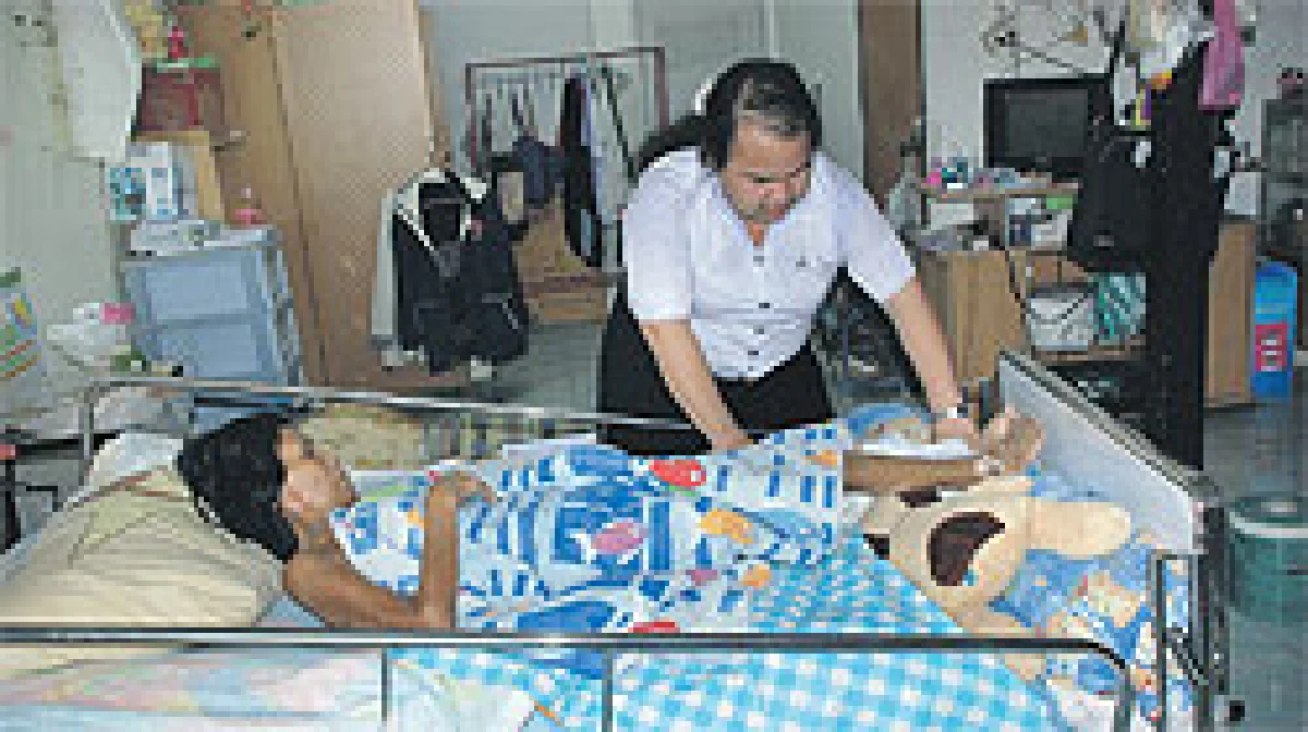 วัลลี2011น้องแจ๋วนิสิตม.นเรศวรยอดกตัญญู