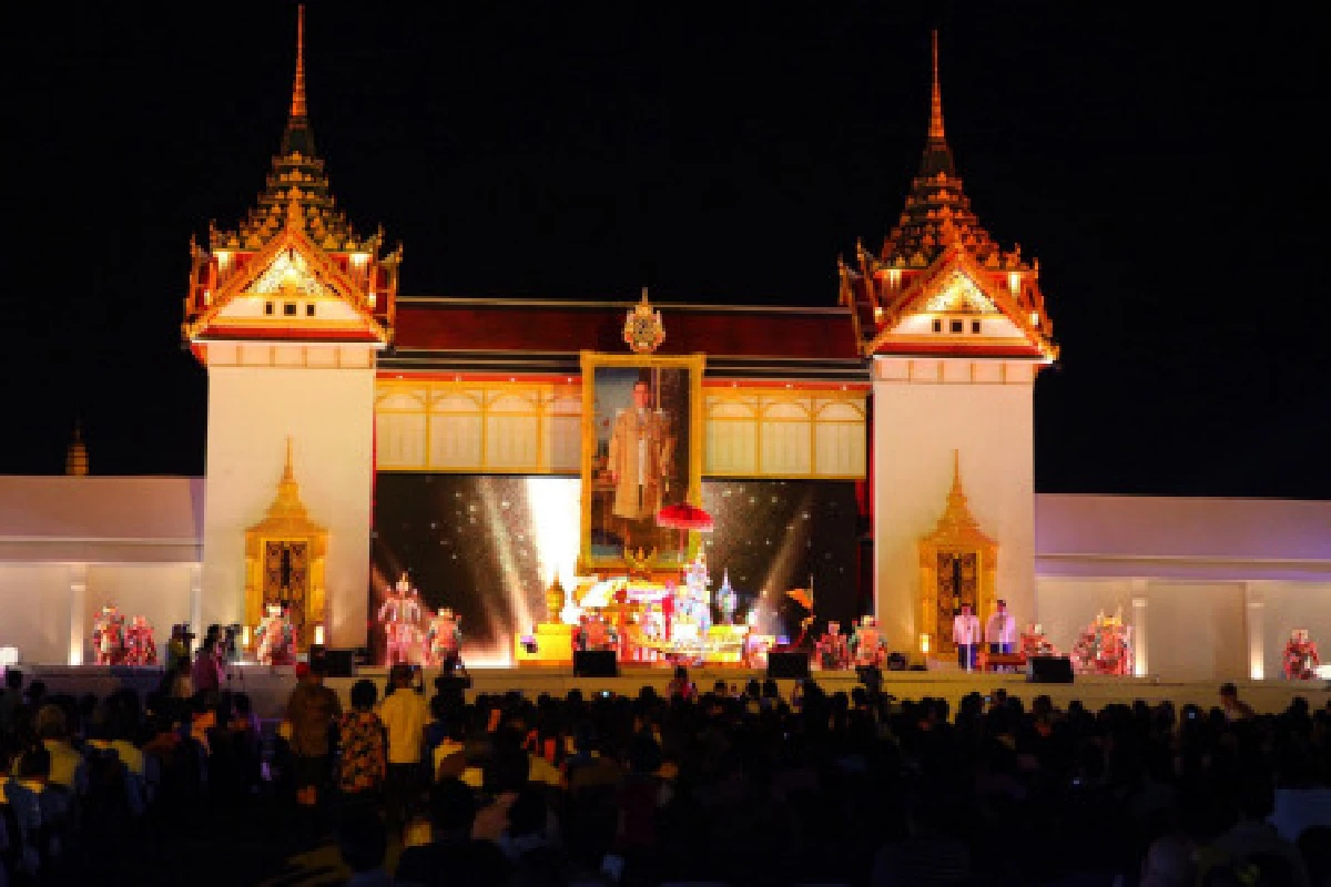 ปชช.แห่ร่วมกิจกรรมเฉลิมพระเกียรติ