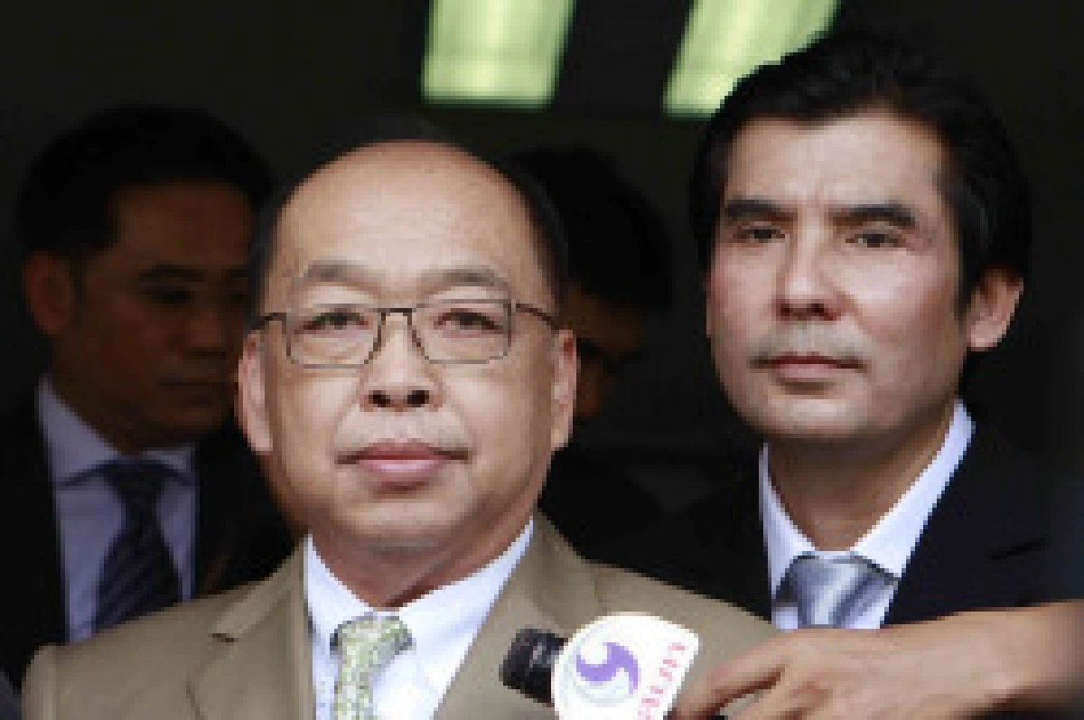 ปชป.เล็งเอาผิดสุรพงษ์คืนพาสปอร์ตแม้ว