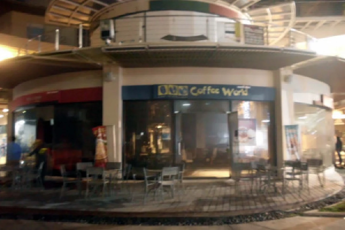 ไฟไหม้3ร้านในห้างดังพัทยาวอดครึ่งล้าน