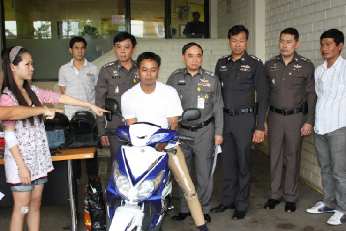 รวบหนุ่มขาด้วนวิ่งราวทรัพย์