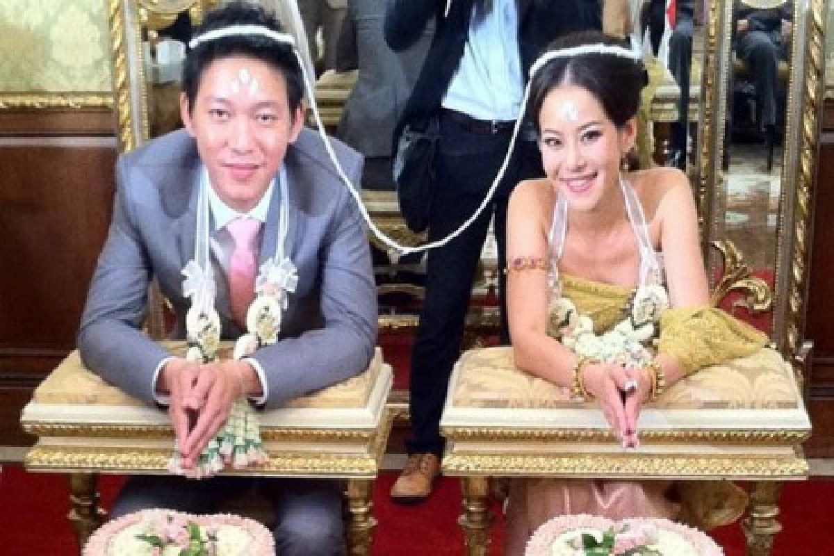 หนิงจูงมือทายาทตลาดยิ่งเจริญลั่นระฆังวิวาห์