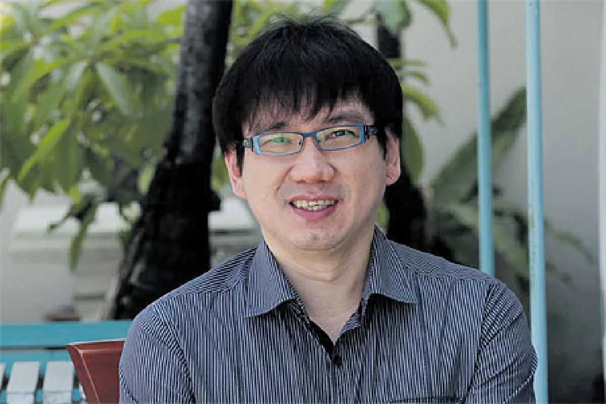 สม สุจีรา กับปริศนาแห่งจักรวาล