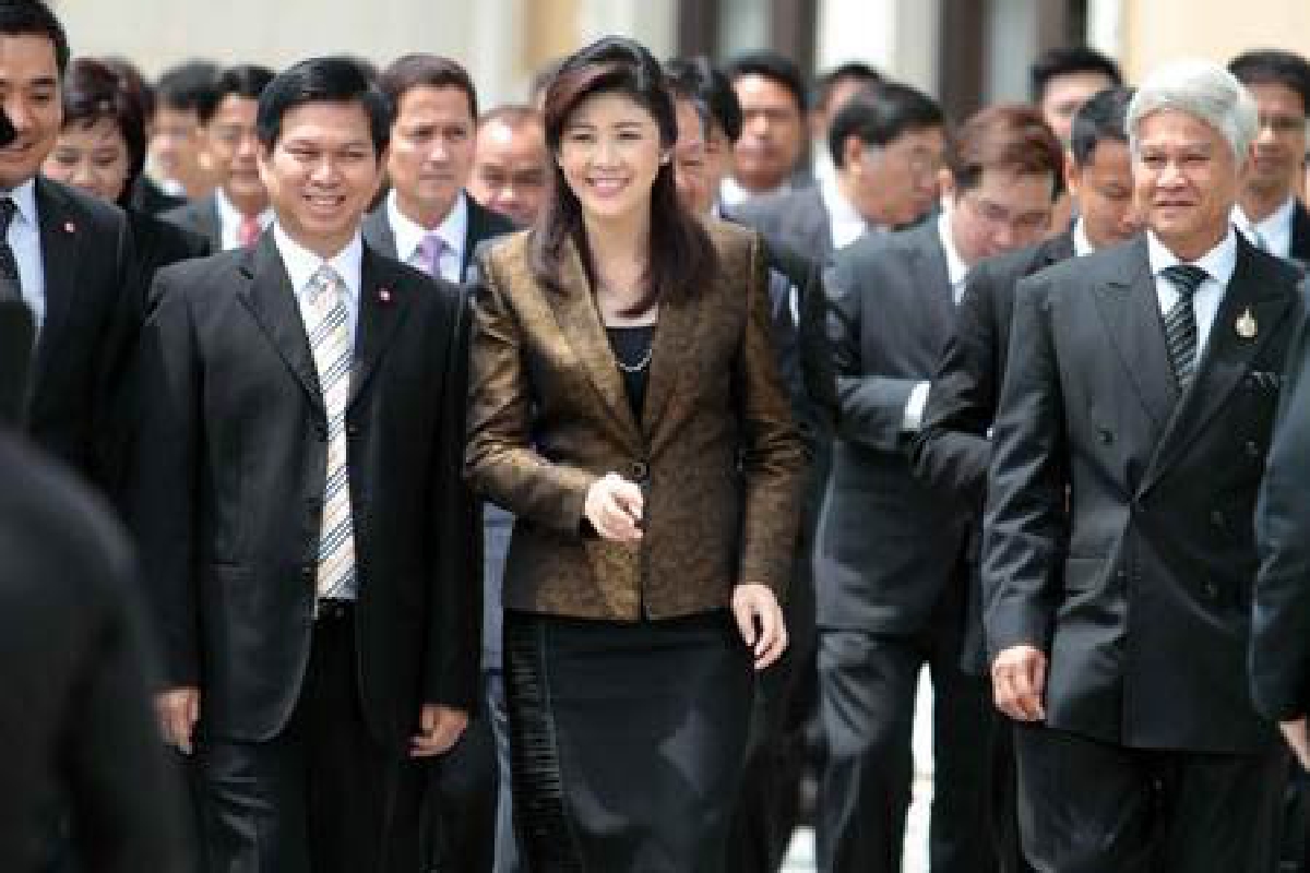 มก.ตั้งฉายารัฐบาลปูอบวุ้นเส้น มก.ตั้งฉายารัฐบาลปูอบวุ้นเส้น