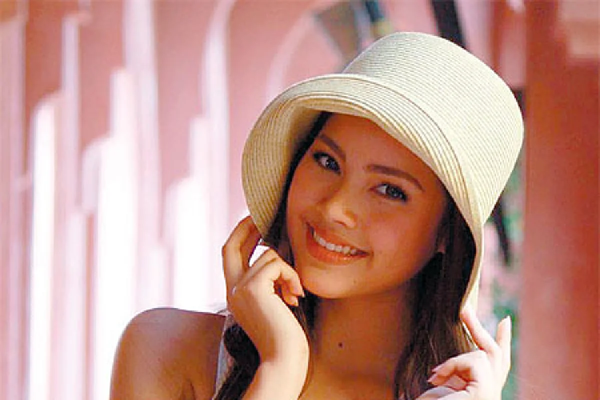 เปิดดวงดาราบันเทิง ปี 2555 โดย หมอมีน ตีสิบ