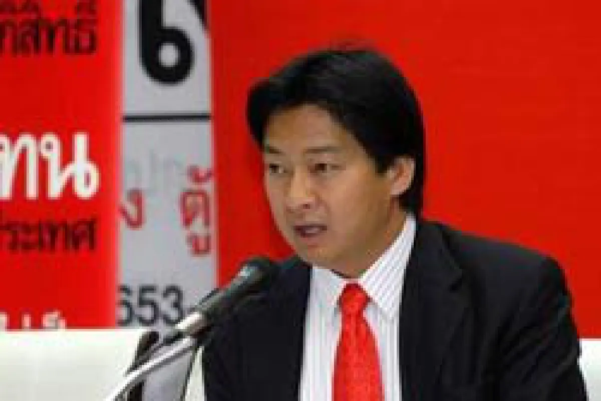 10 การเมืองเด่นรอบปี