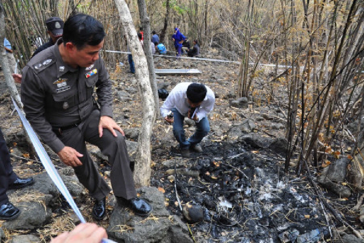 พบศพชายถูกเผาบนยอดเขาเมืองกาญจน์