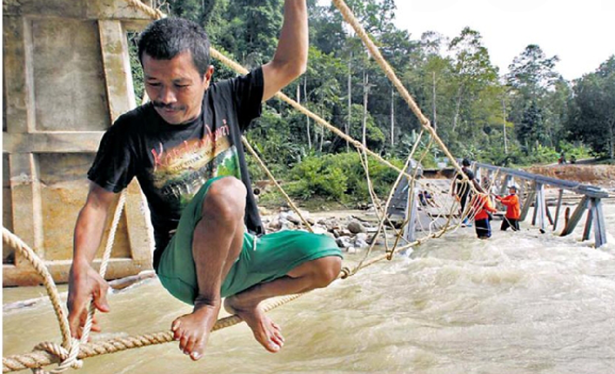 Troops readied for southern flood relief