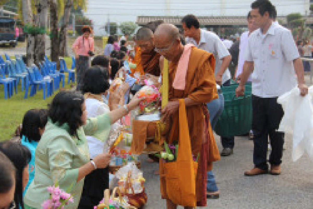 ตากทำบุญอุทิศให้ด.ช.ปลาบู่